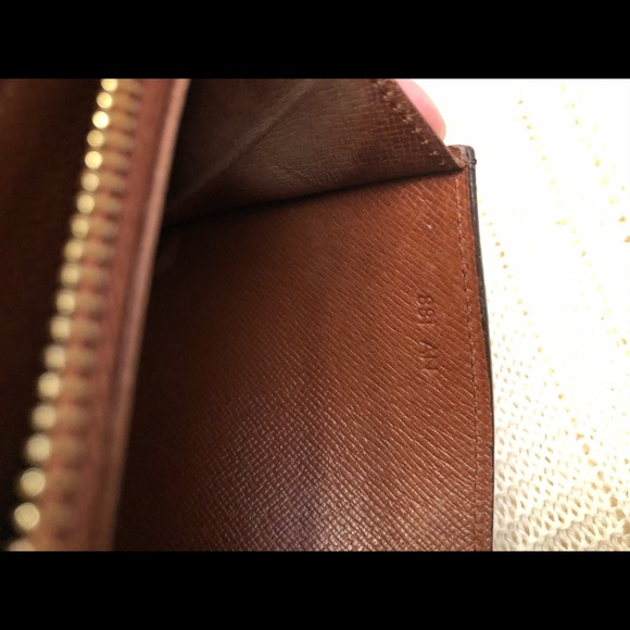 Long Wallet - Picture 7 of 8